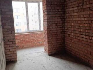 В продаже 2-х комнатная квартира в кирпичном, сданном, жилом доме. ...