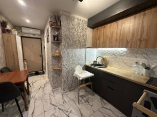 Продам квартиру на 5 этаже 18-этажного дома в ЖК Таирова. ...