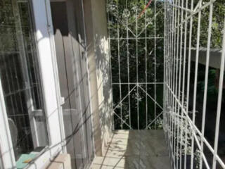 Продам комнату за небольшие деньги с балконом.