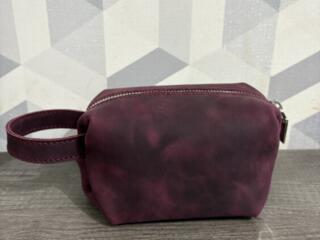 Кожаная косметичка ручной работы