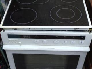 Встраиваемая духовка и варочная панель SIMENS