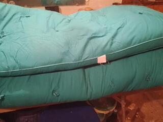 Продам новый ватный матрас, 1 метр на 2 метра.