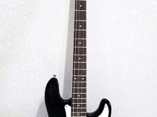 Бас гитара новая