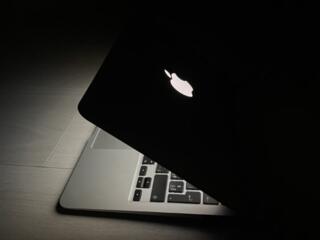 Продам MacBook Air 11