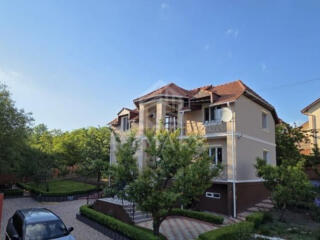 Se vinde o casă cu teren de 10 ari! În imediată apropiere de ...