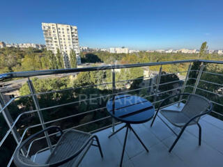 Apartament modern cu o privelește frumoasă spre oraș, lângă Parcul ...