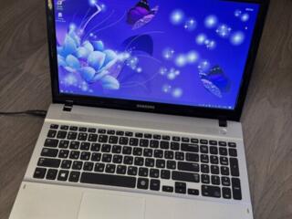 Ноутбук SAMSUNG