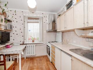 2-комнатная. 143 серия. С видом на озеро Валя Морилор.