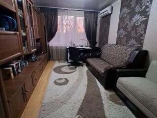 Str. Salcâmilor, Botanica, Chișinău