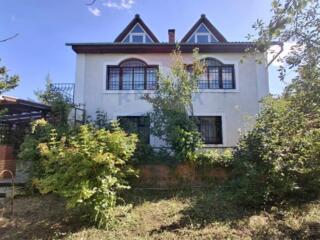 Vila de vânzare în Hulboaca, comuna Grătiesti