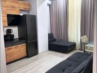 Однокомнатная квартира на самом берегу моря.