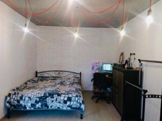 Уютная, однокомнатная квартира - студия  в стиле "лофт" по у