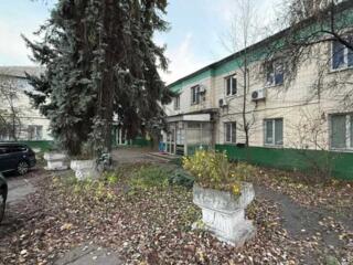 Центр! Будівля 1235м2 під офіс / хостел / клініку