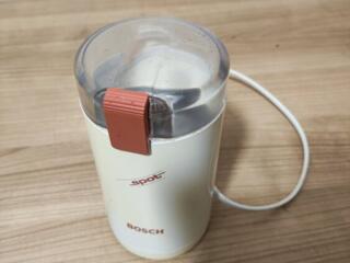 Продается отличная кофемолка, цена 275 руб. 