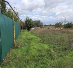 Продается участок, расположенный в пос. Радостное. Участок 6 соток, ..