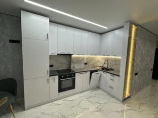 Продам 3-х комнатную квартиру в ЖК Приморские сады.