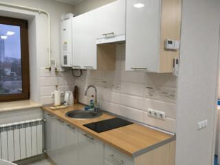 Продам 1 комнатную квартиру с ремонтом на Таирова/7 ст. Люстдорфской .