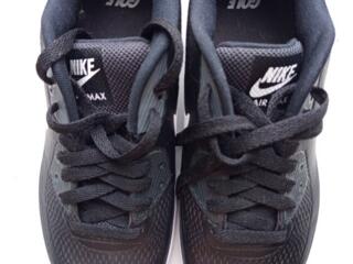 Кроссовки Nike б/у