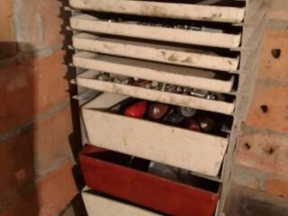 Продаю металлический пенал для болтов шурупов и т. д. Вайбер Телеграмм