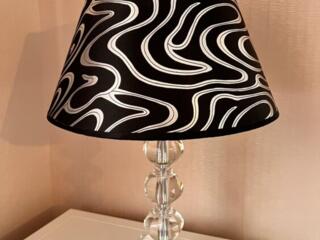 Две лампы, светильник потолочный