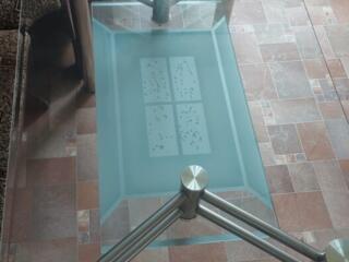 Стол компьютерный и стул компьютерный, стол обеденный,