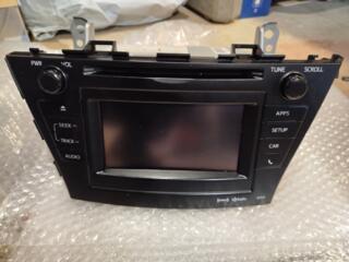 Штатная ГУ Prius V 2014 года. Камера заднего вида.