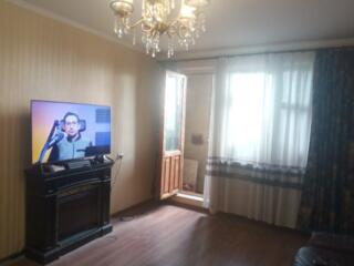 Продам двух комнатную квартиру на