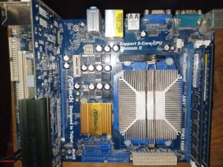 Продам Материнскую плату