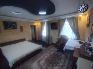 Продам полдома