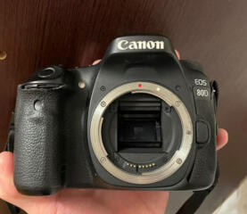 Продам фотоаппарат Canon eos 80d в хорошем состоянии. (400 у. е. )