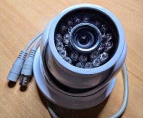 Аналоговая камера SD-7330E 700TVL в упаковке