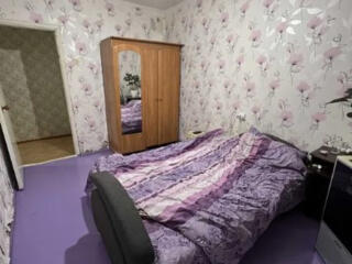 Продам трехкомнатную квартиру на проспекте Добровольского