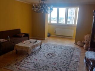 Просторная 3-к квартира с ремонтом на Черемушках, ул. Старицкого!