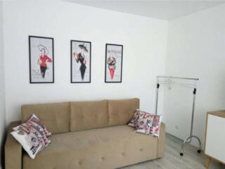 2-комнатная квартира на Академической (Пионерской)