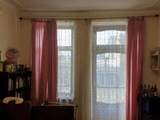 Продам 4-х комнатную квартиру в Центре города