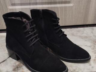 Новые ботинки