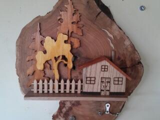 Сувениры из дерева.