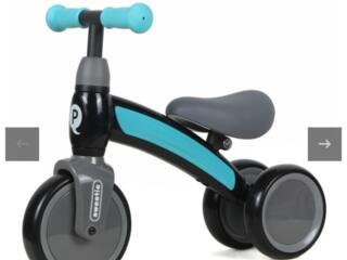 Продам беговел