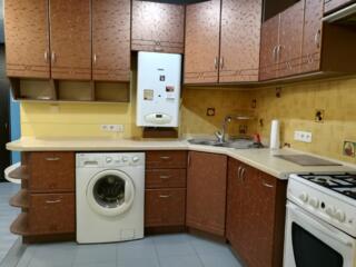 Сдам трехкомнатную квартиру на Французском бульваре