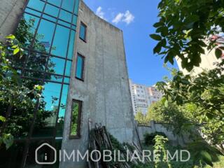 Casă cu 3 niveluri, sect. Telecentru Vă propunem spre vânzare casă cu 