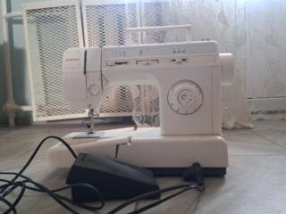 Швейная машинка singer