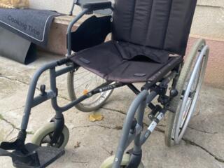 Инвалидное кресло