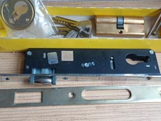 Продам новый замок (врезной)