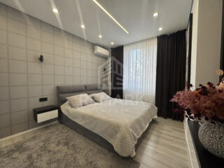 Apartament cu 3 camere la Sky House, Telecentru! Apartamentul are ...