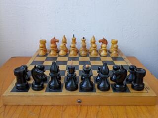 Шахматы деревянные