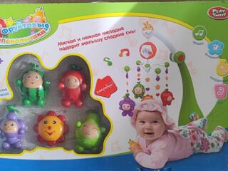 Детская карусель на кроватку