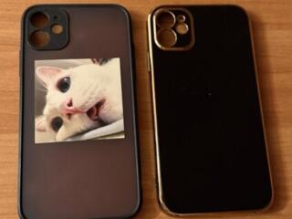 Продам 2 чехла на 11 айфон