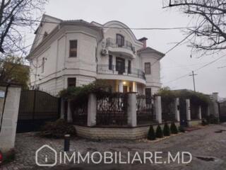 Casă cu 3 niveluri, sect. Centru Vă propunem spre chirie casă cu 3 ...