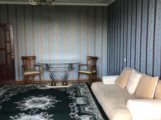 Четырехкомнатная квартира в Аркадии на улице Тенистая