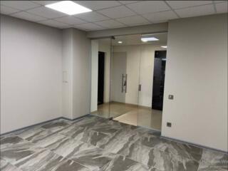 Продам офисное помещение на Каманина 44 Жемчужина